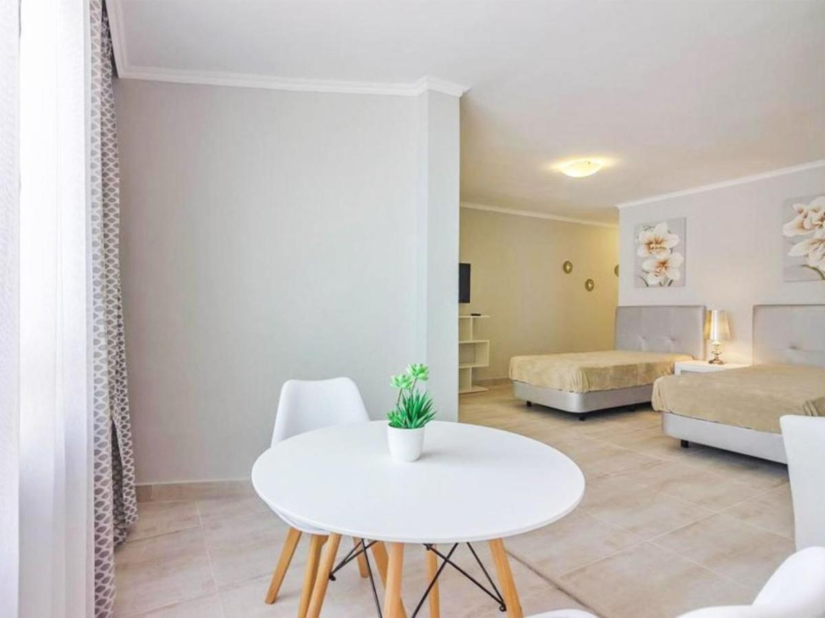 Cozy Central Studio Parque Santiago II Playa de las Americas  Ngoại thất bức ảnh